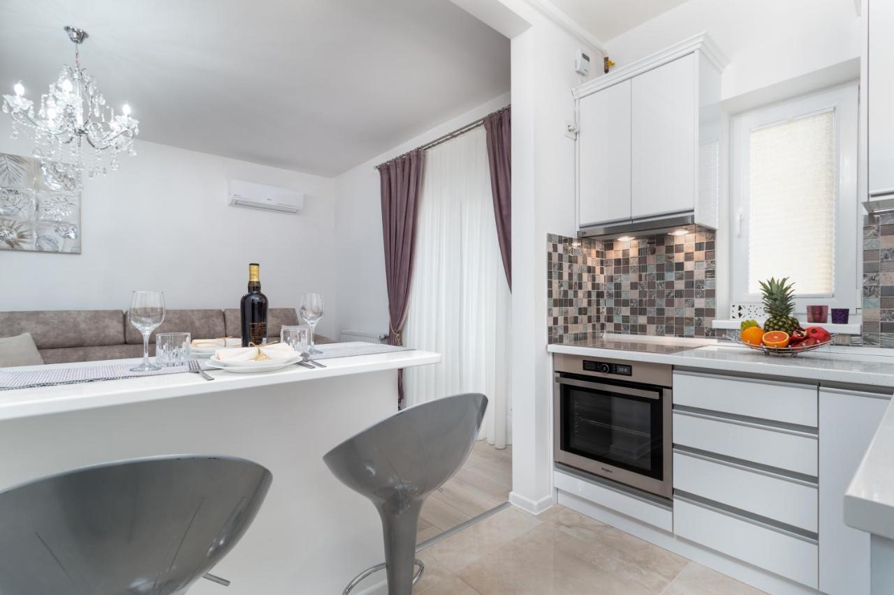 Premier Apartment Luceafarul オラデア エクステリア 写真